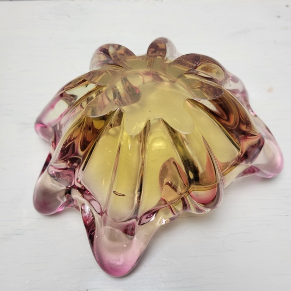 Murano Art Glass Vintage Ashtray Pink Yellow Mid-Century Italian Glass 8" x 6" - Picture 4 of 16